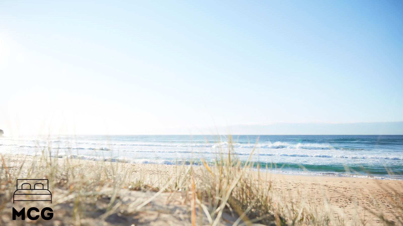 daylight beach scene